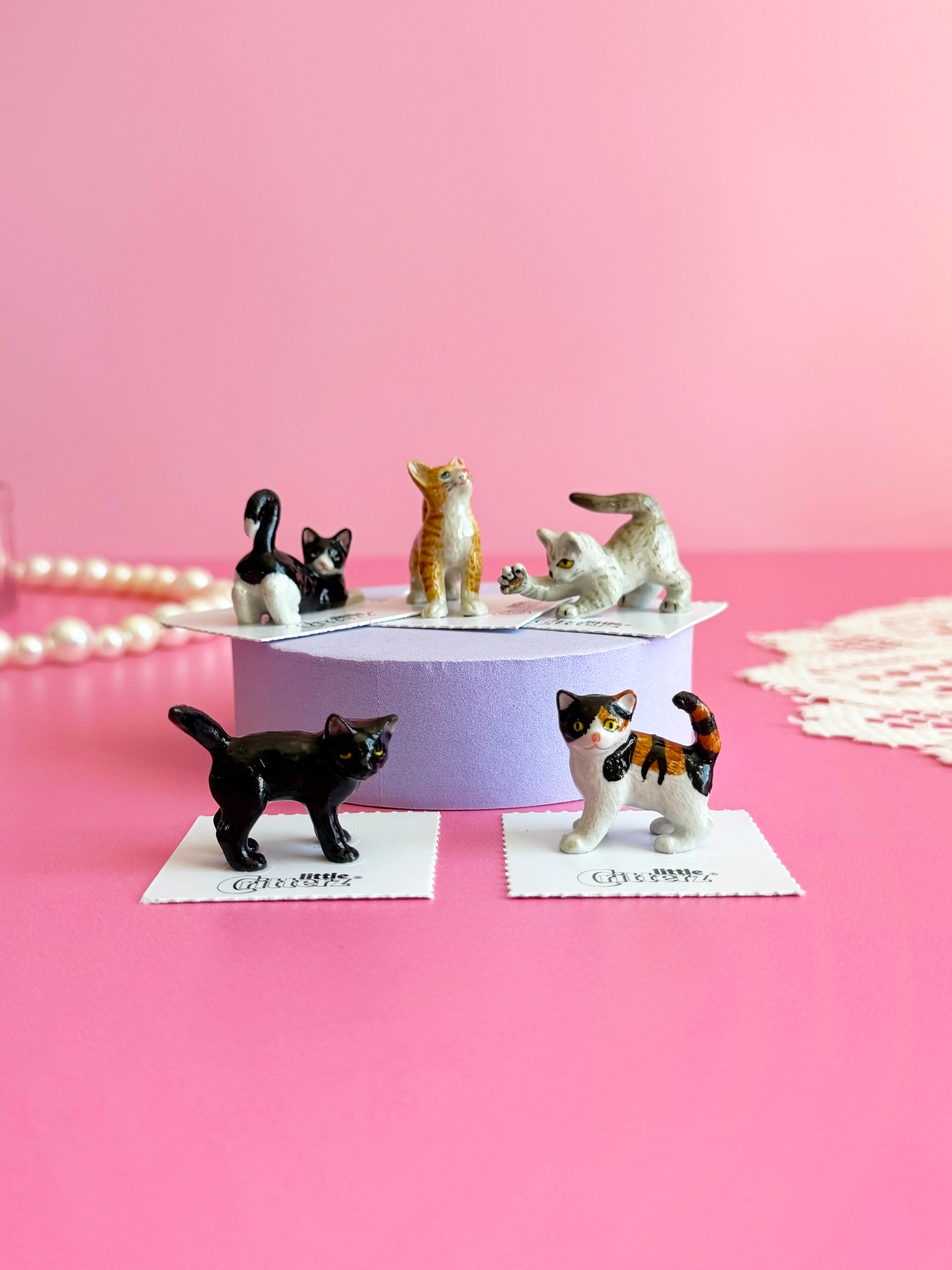 Calico Kitten Mini Porcelain Figurine - Image 6