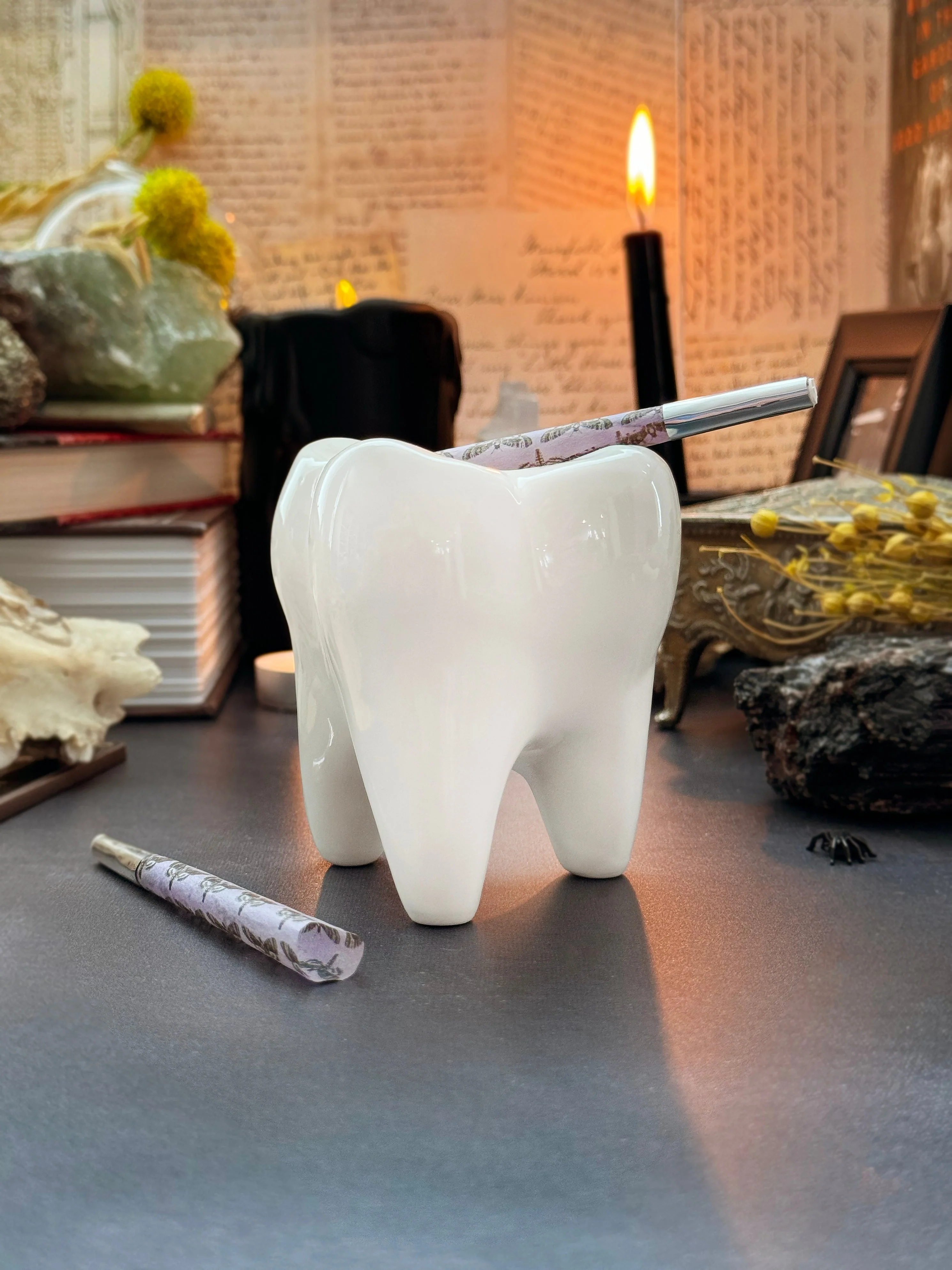 Tooth Ash Tray - Image 6